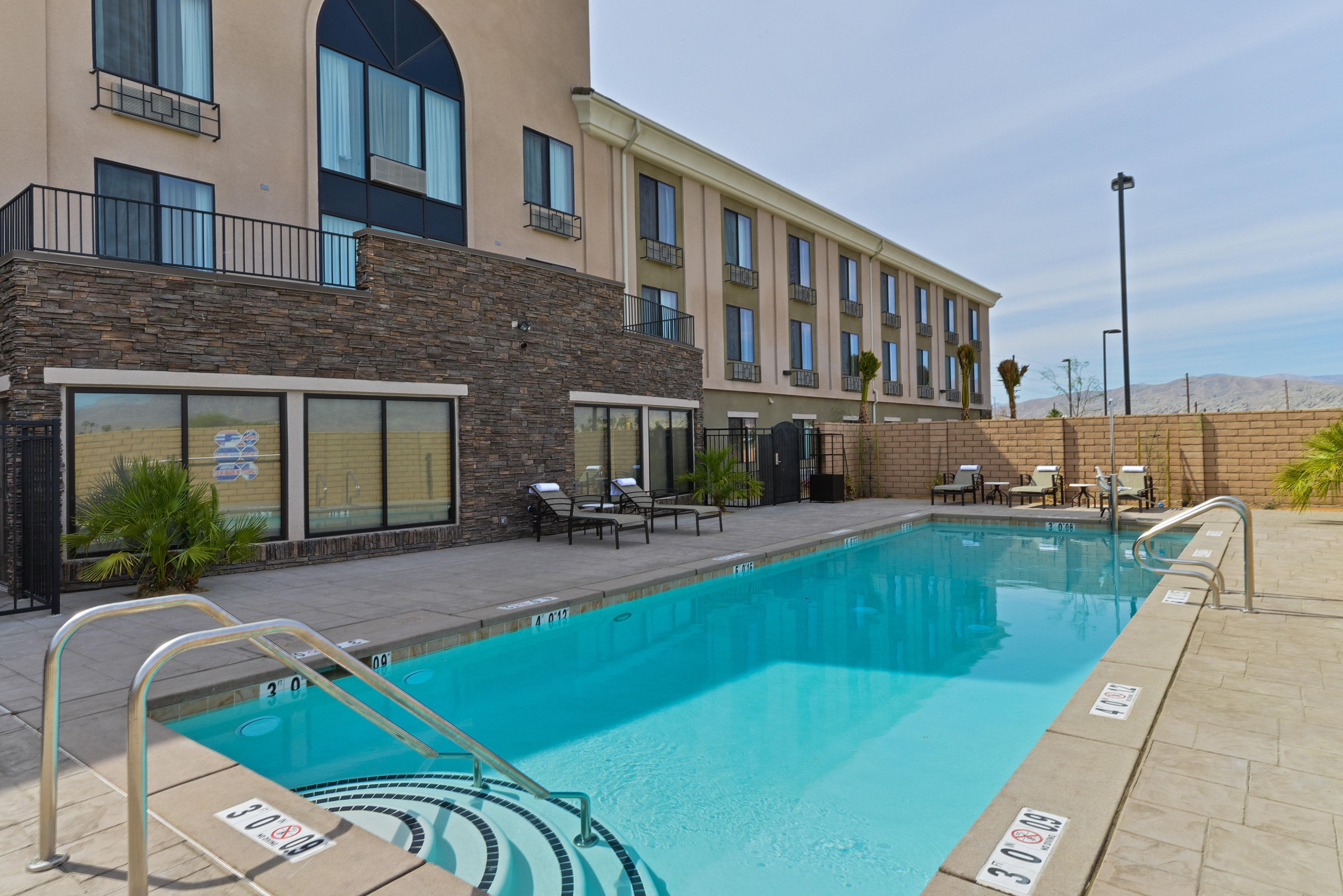 Holiday Inn Express & Suites Indio - Coachella Valley By Ihg Dış mekan fotoğraf